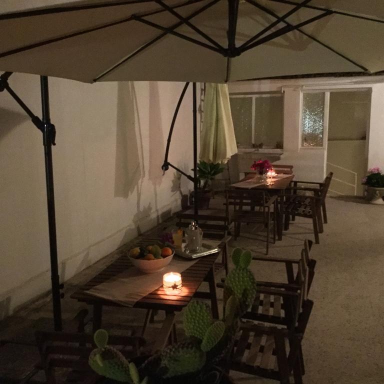 Case Vacanze Le Rose Villa Noto Exteriör bild