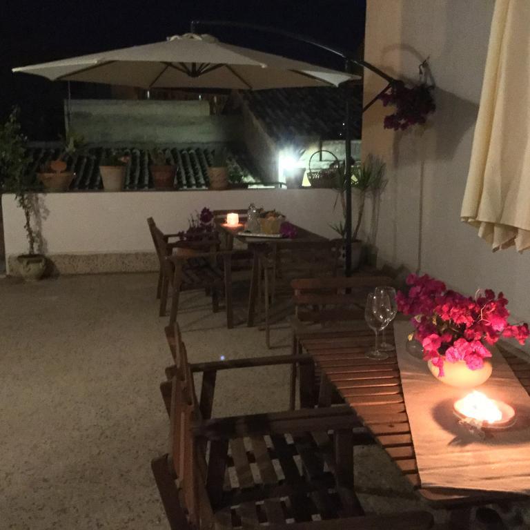 Case Vacanze Le Rose Villa Noto Exteriör bild