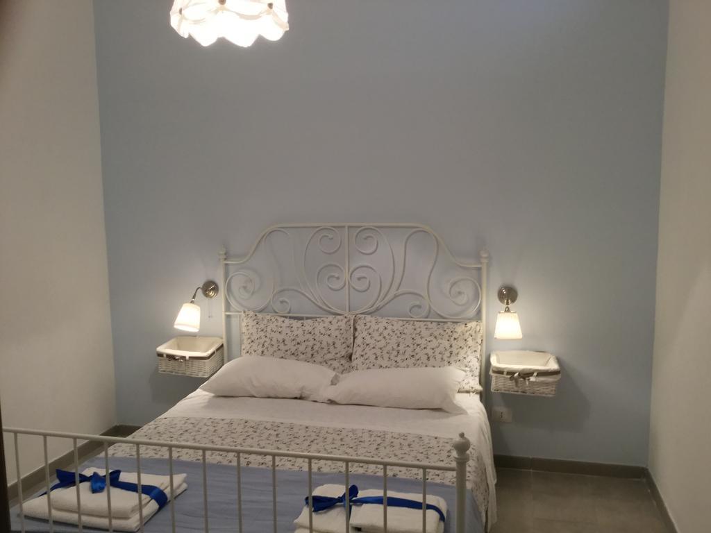 Case Vacanze Le Rose Villa Noto Exteriör bild
