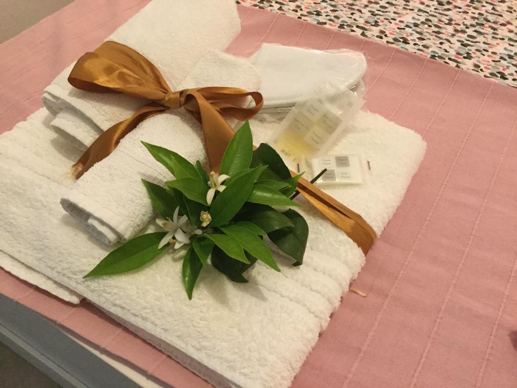 Case Vacanze Le Rose Villa Noto Exteriör bild